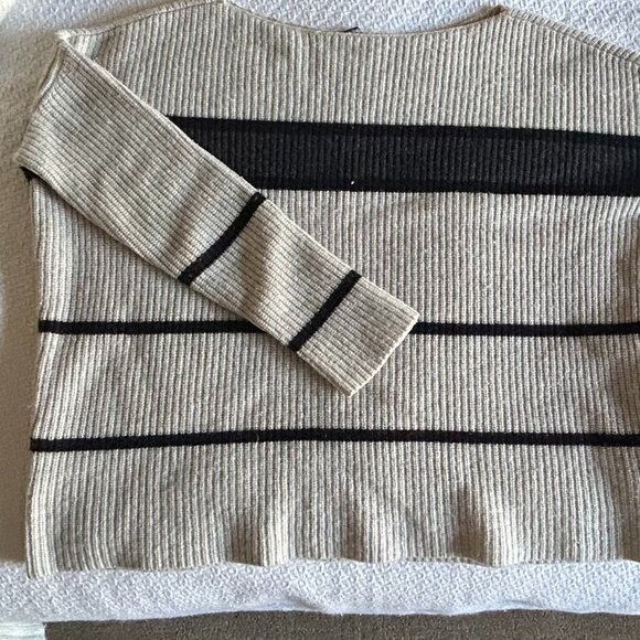 Vince Wool Striped Pullover - Picture 6 of 6